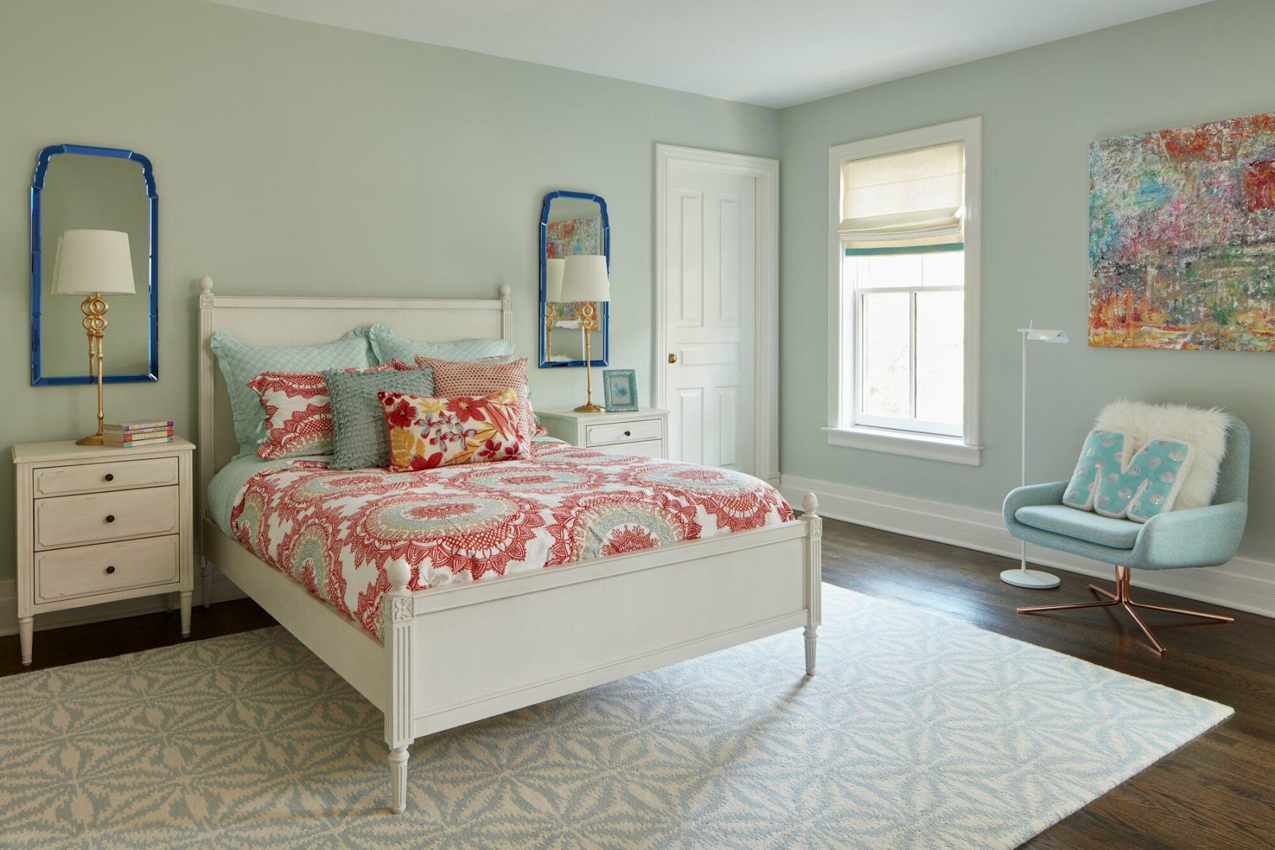 Lively Kid's Bedroom Decor in Chicago