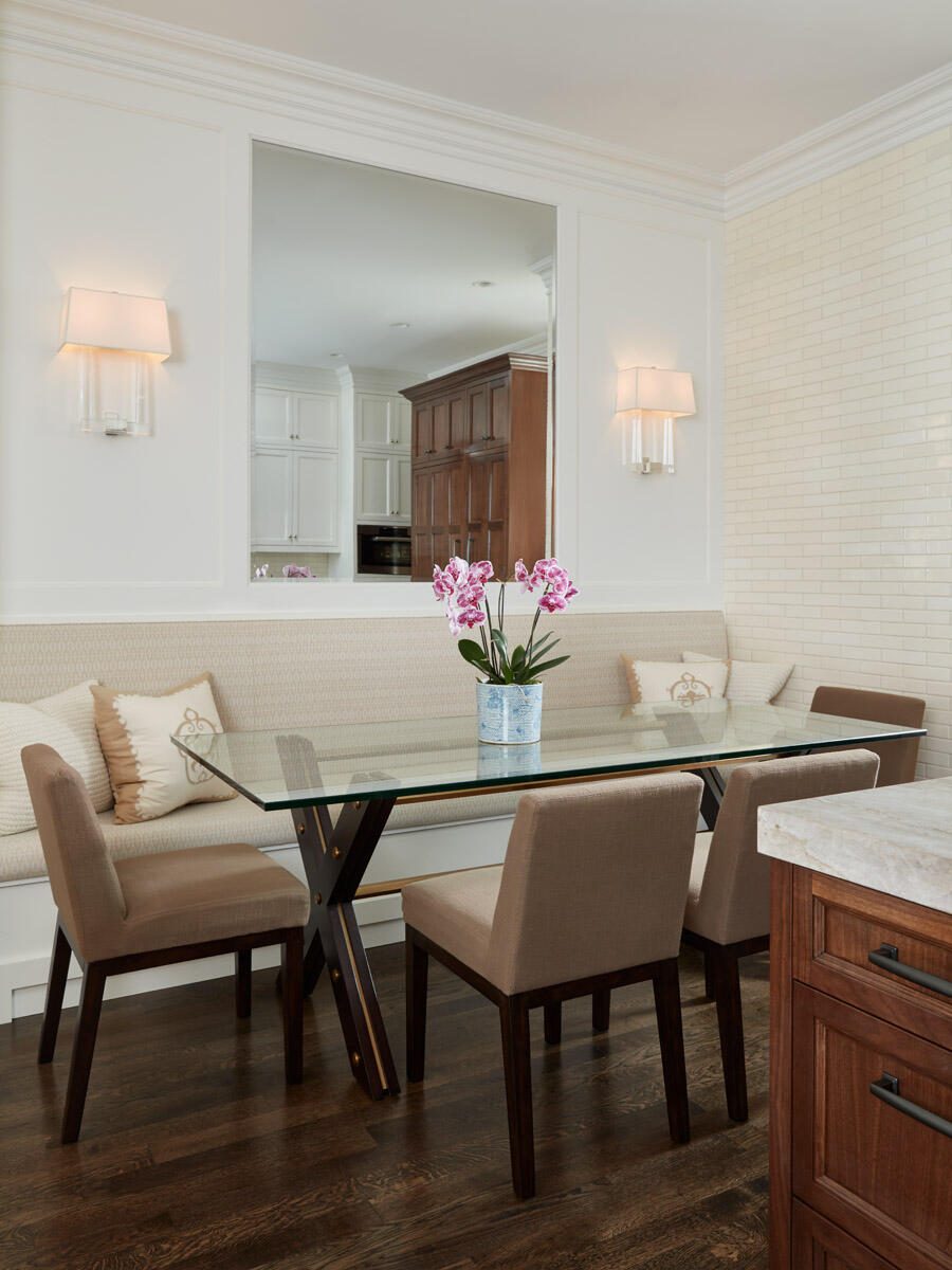 Comfortable Breakfast Nook Design in Chicago