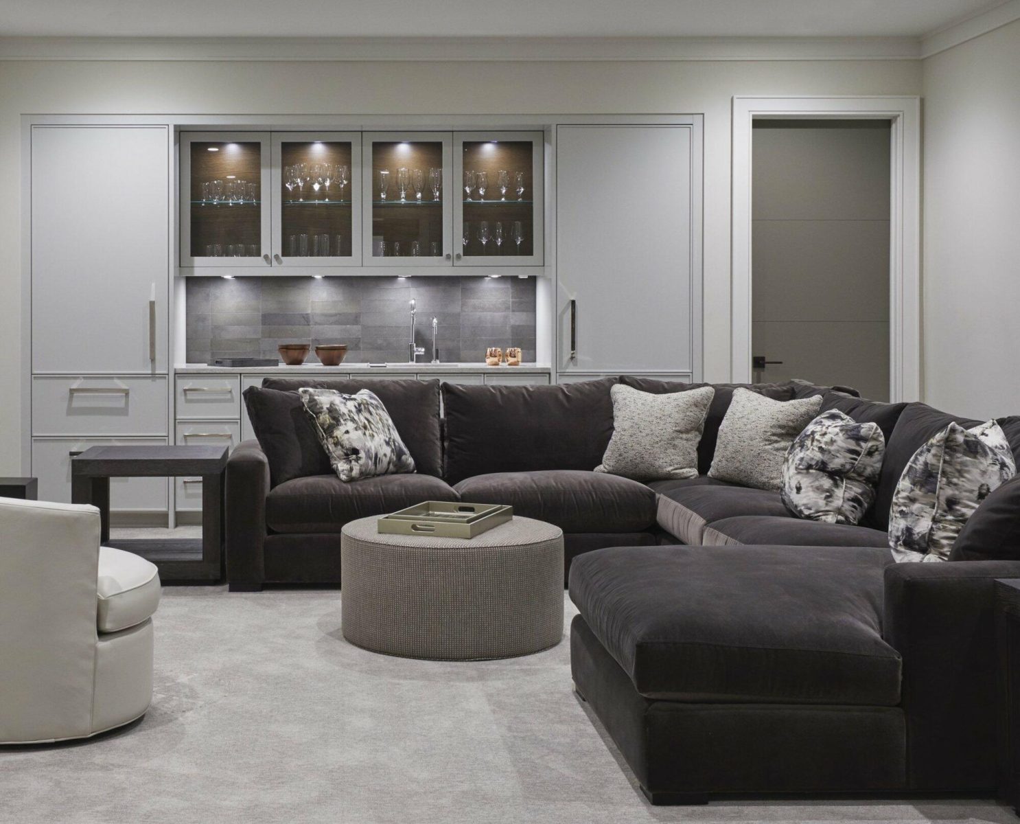 Luxurious Rec Room in Lincoln Park