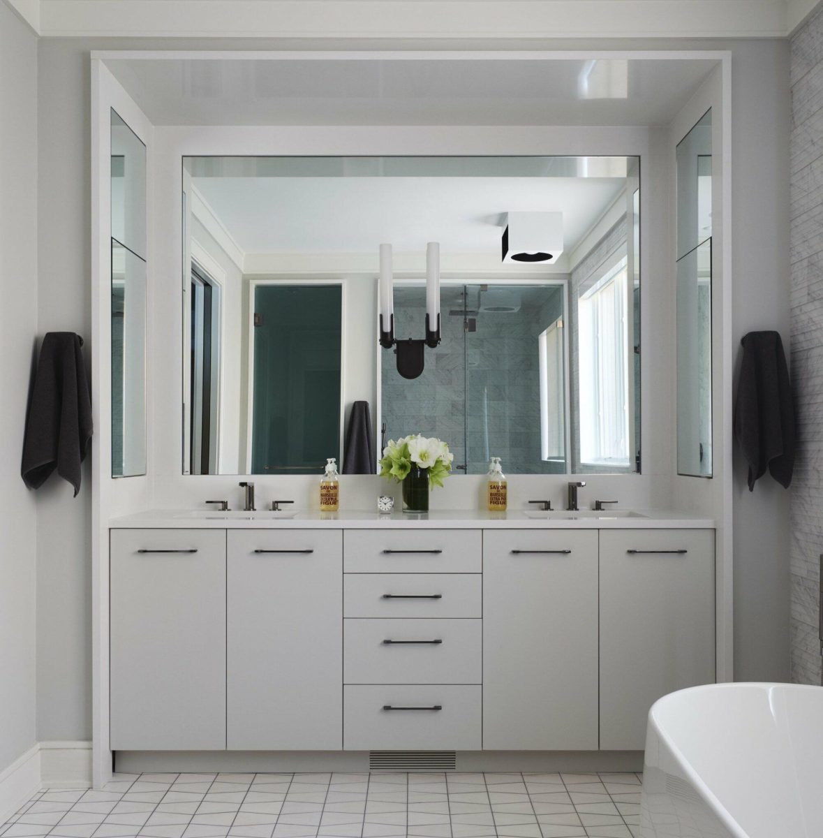 Modern Bathroom Vanity in Chicago