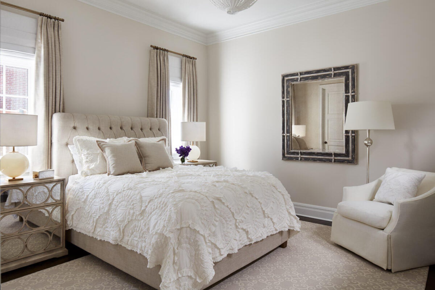 Neutral Bedroom Design in Chicago